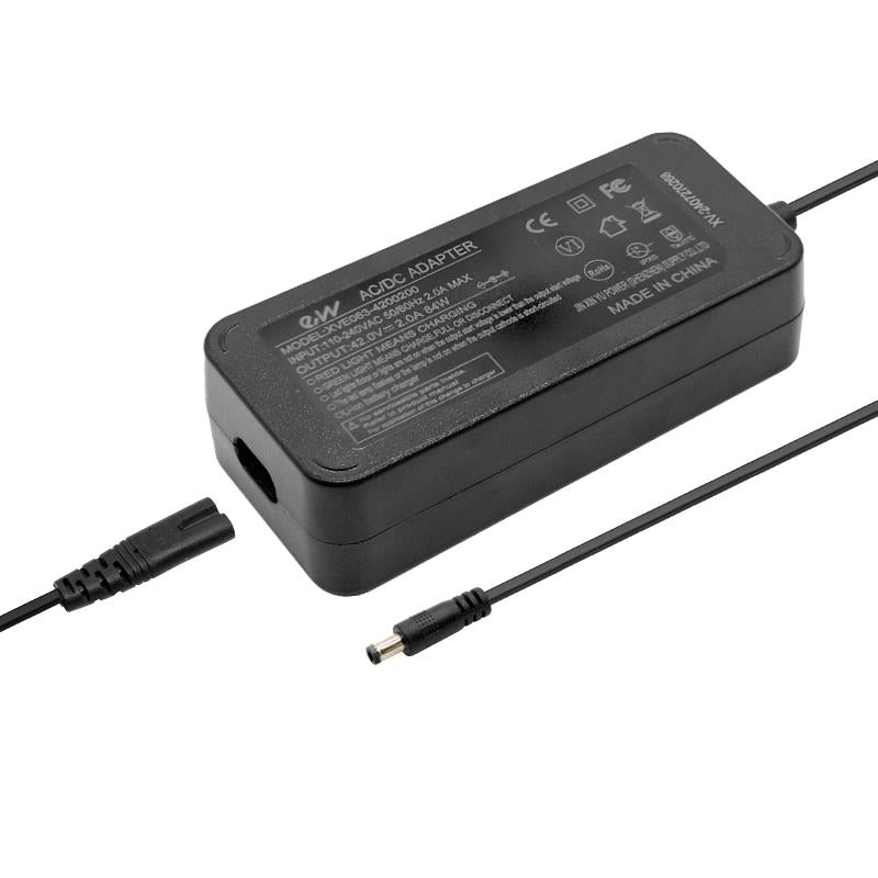 Caricatore premium 36V (uscita 42V) Connettore 2,5 x 5,5 mm