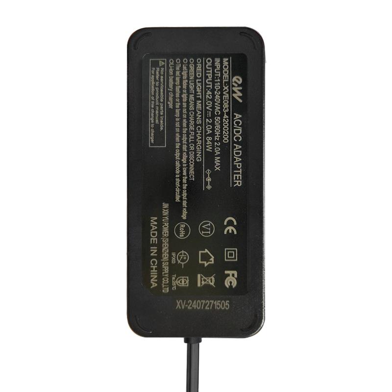 Caricabatterie premium 36V/48V 2A connettore DC 5,5x2,1mm