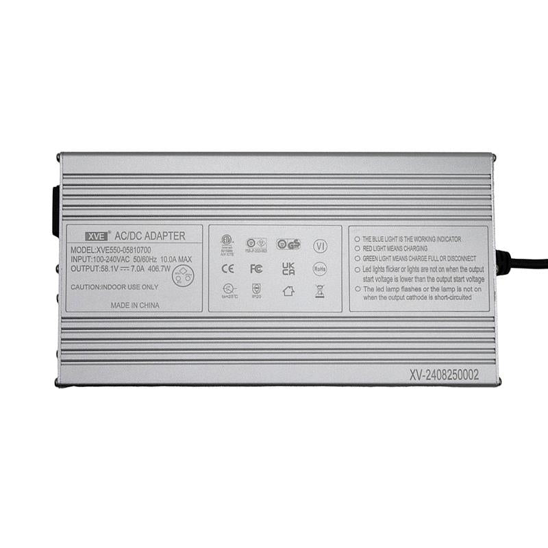 Caricabatterie 52V (uscita 58,1V) 7A con connettore LP16